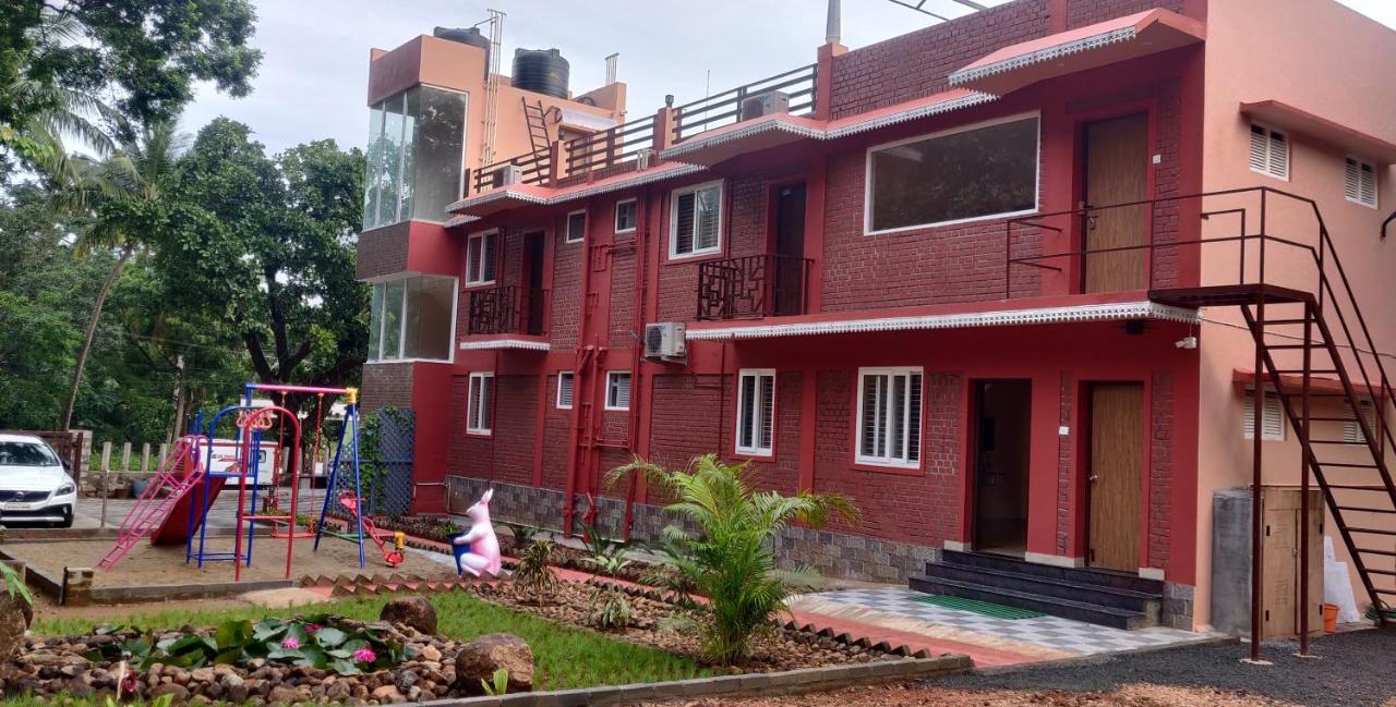 Laughing Waters Fine Stay Kuttālam Extérieur photo